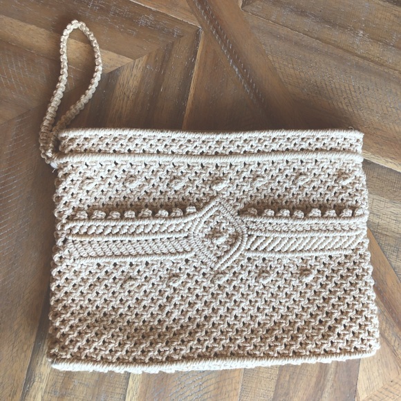 Handbags - VINTAGE | BEIGE CLUTCH